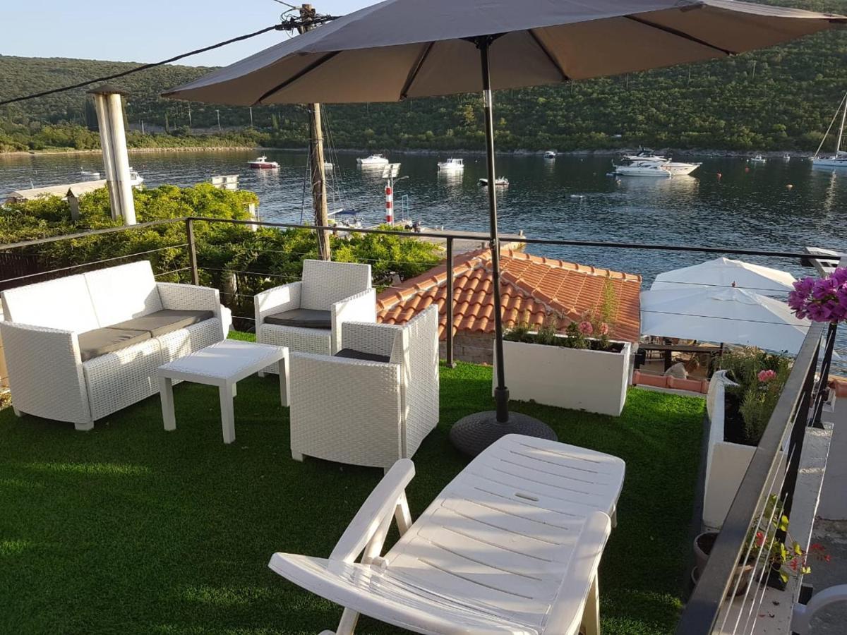 Waterfront Townhouse Sunset View With Garage Apartamento Bigovo Exterior foto