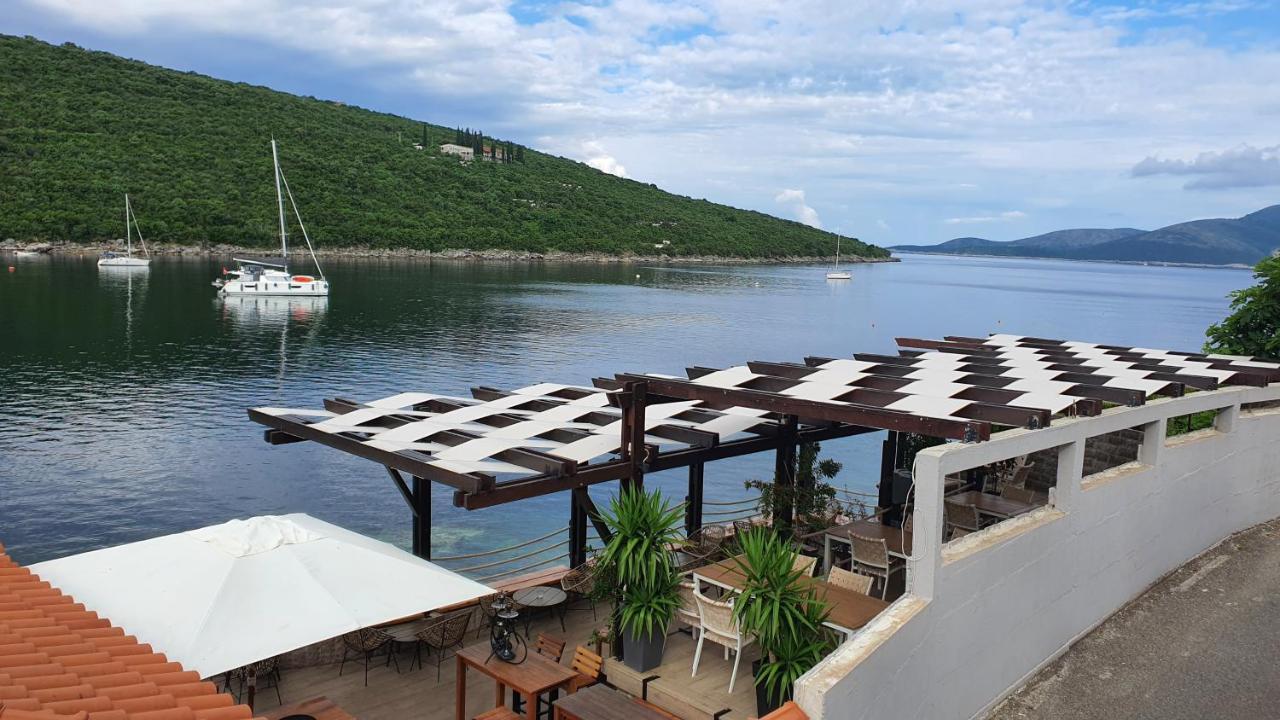 Waterfront Townhouse Sunset View With Garage Apartamento Bigovo Exterior foto